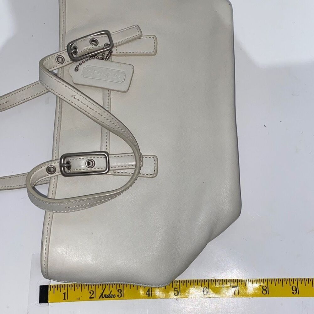 Coach Women's White Zipper Top Leather Tote Handbag - Picture 12 of 12